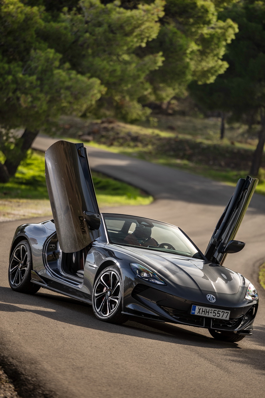 Test drive: MG Cyberster Dual Motor © DRIVE Media Group/Thanassis Koutsogiannis