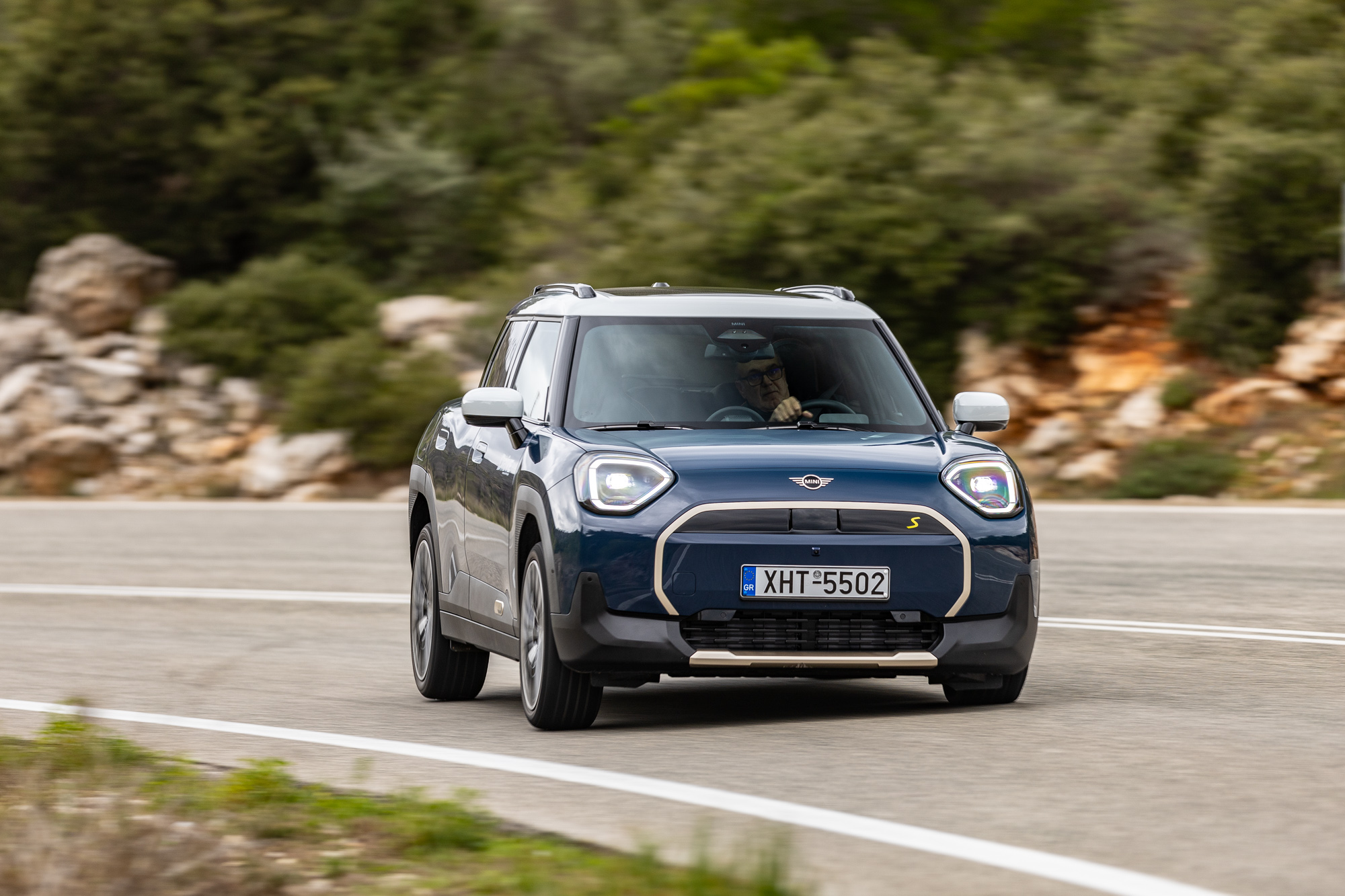 Test drive: MINI Aceman SE, Photo © DRIVE Media Group/Thanassis Koutsogiannis