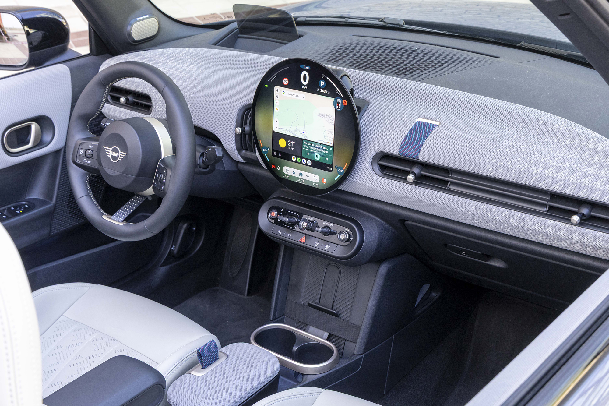 Test drive: MINI Cooper Cabrio S, Photo © DRIVE Media Group/Thanassis Koutsogiannis