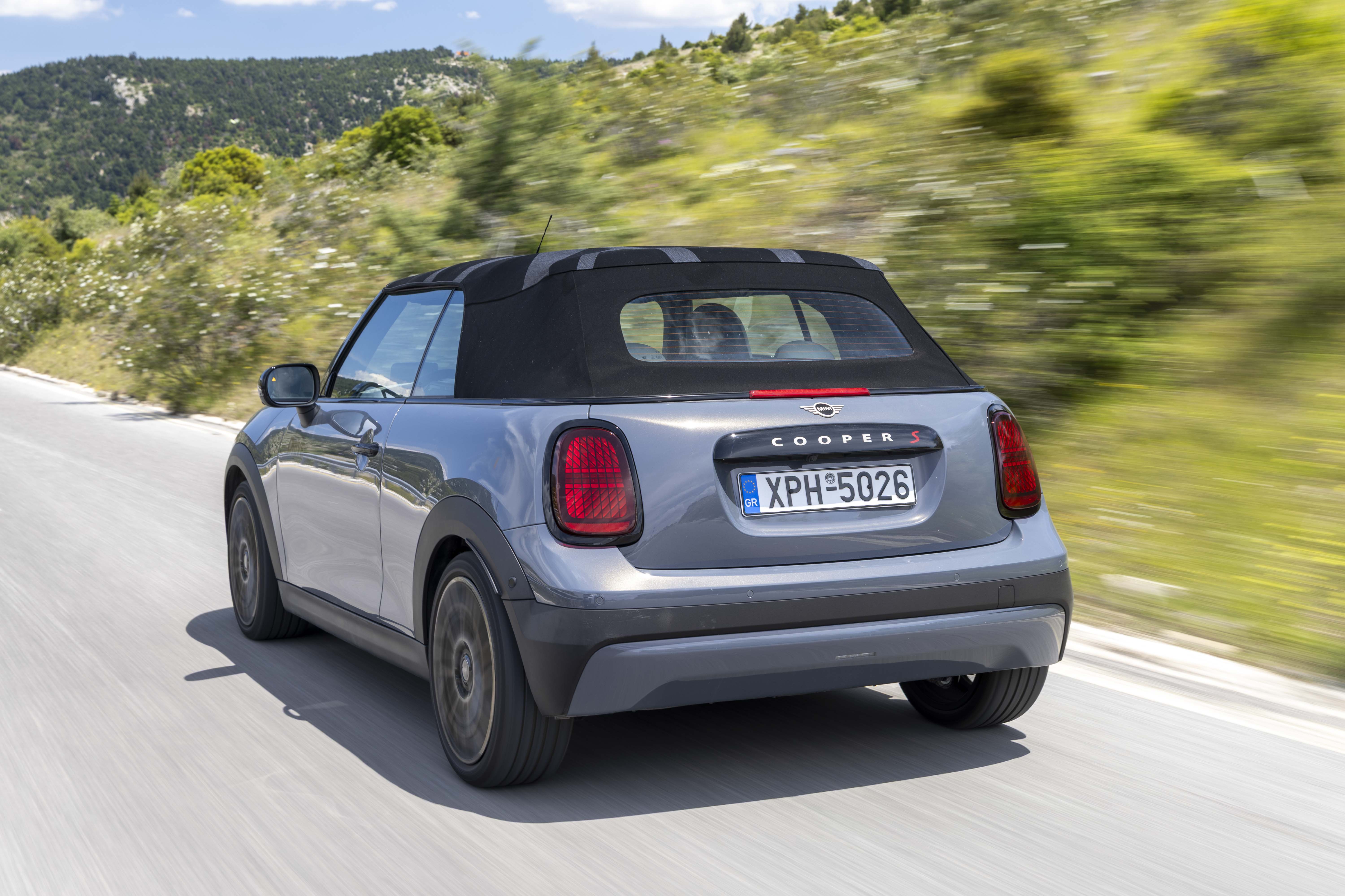 Test drive: MINI Cooper Cabrio S, Photo © DRIVE Media Group/Thanassis Koutsogiannis