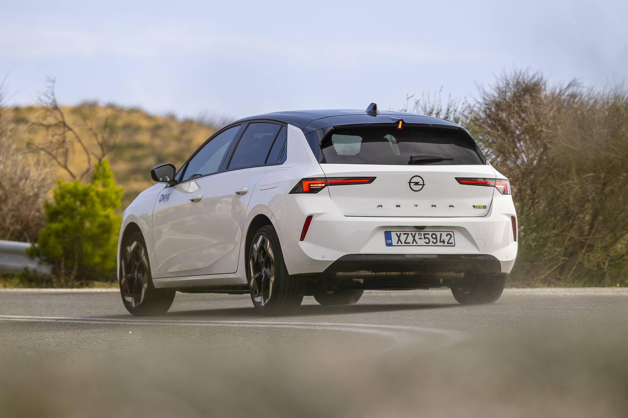 Test drive: Opel Astra GSe, Photo DRIVE Media Group/Thanassis Koutsogiannis