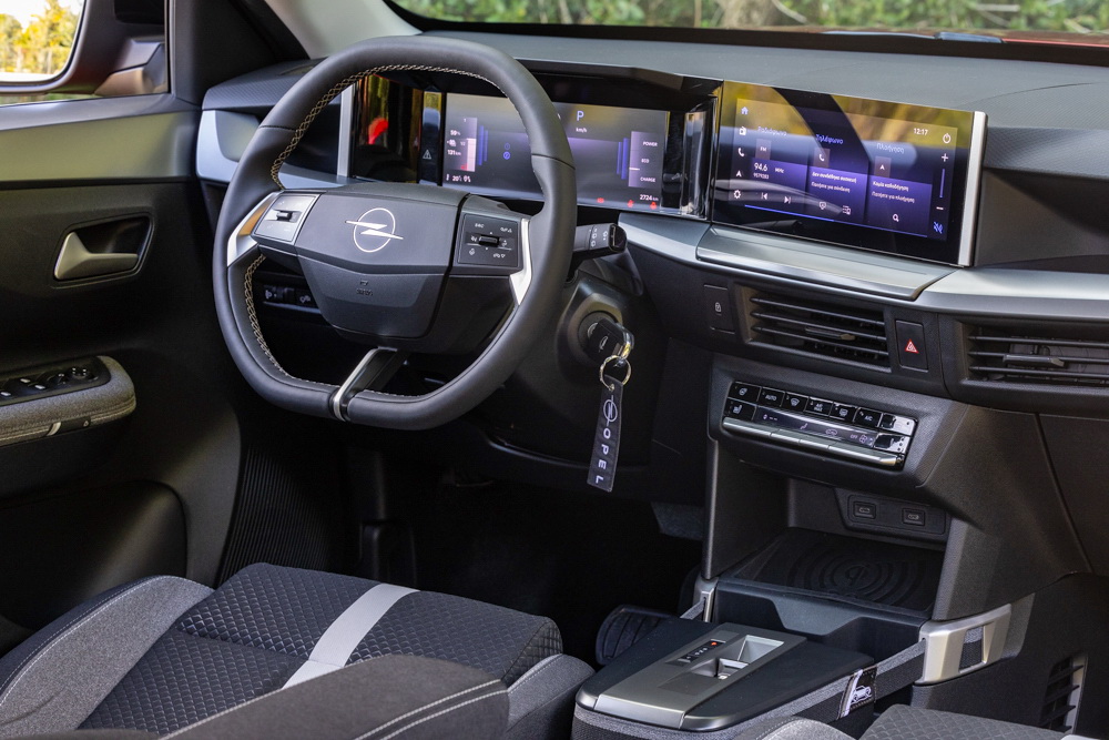 Test drive: Opel Frontera Electric © DRIVE Media Group/Thanassis Koutsogiannis