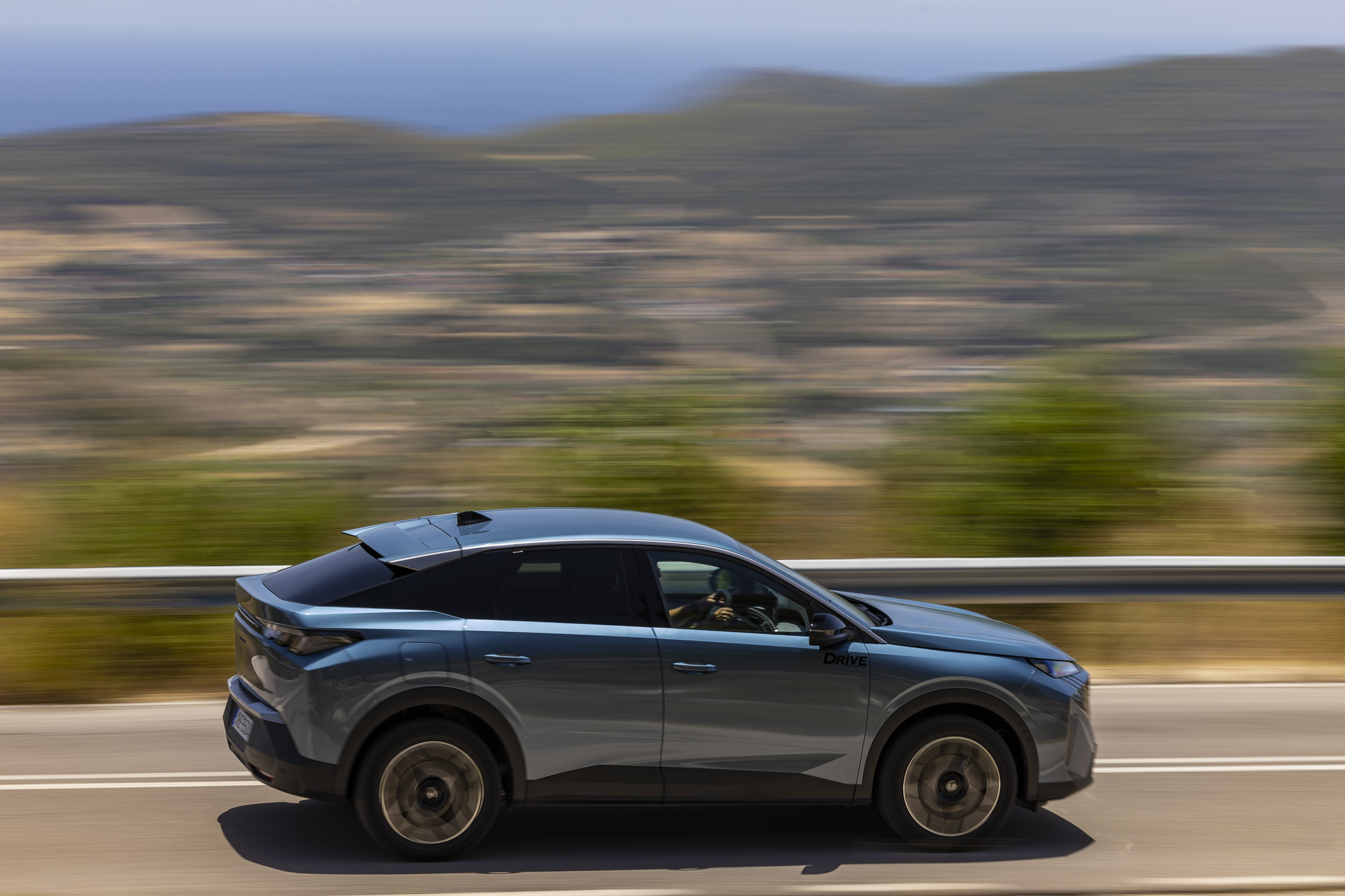 Test drive: Peugeot 3008 Hybrid 136 e-DCS6, Photo © DRIVE Media Group/Thanassis Koutsogiannis