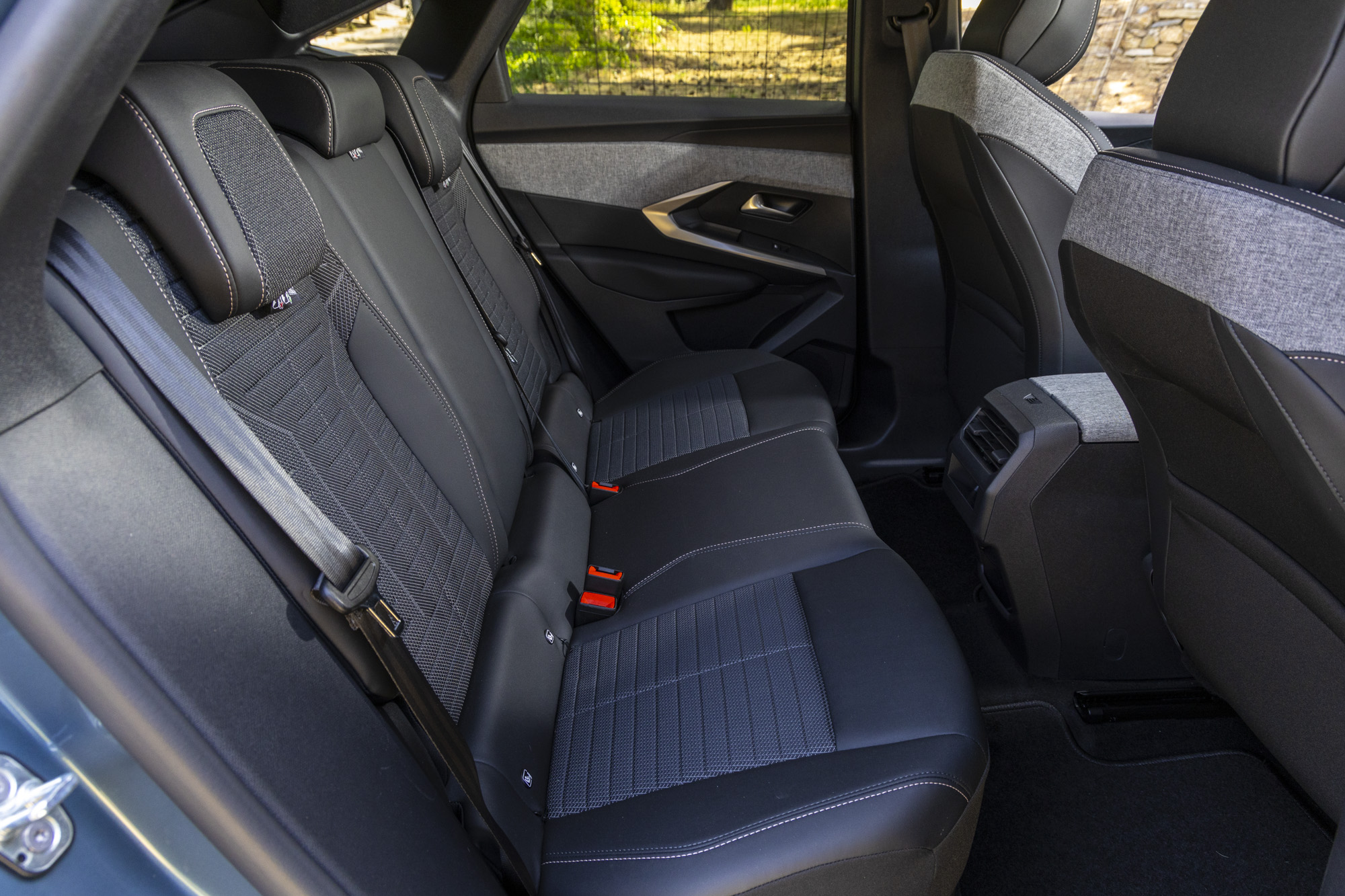 Test drive: Peugeot 3008 Hybrid 136 e-DCS6, Photo © DRIVE Media Group/Thanassis Koutsogiannis