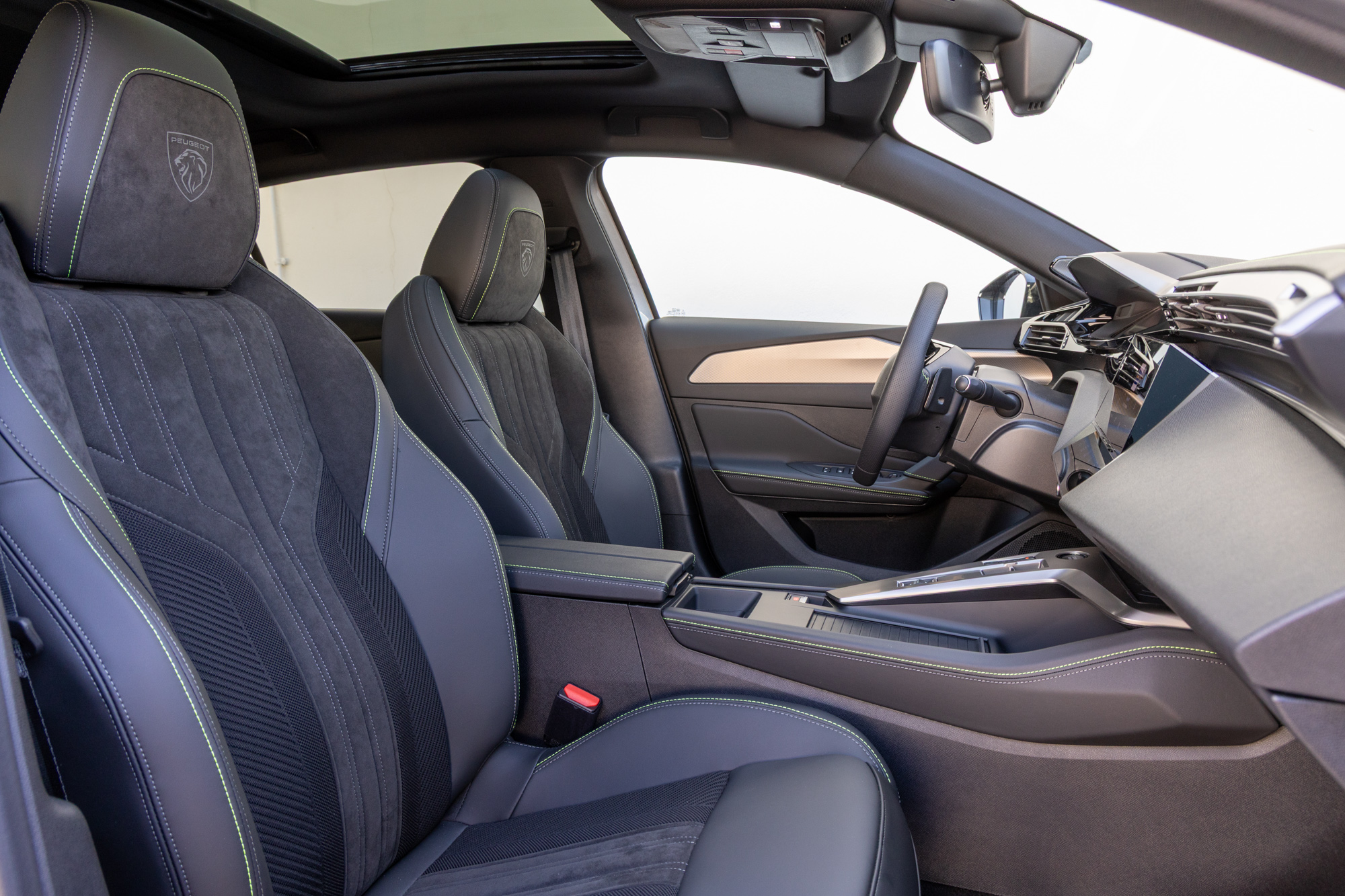 Test drive: Peugeot 308 Hybrid 145 ΜΥ2026, Photo © DRIVE Media Group/Thanassis Koutsogiannis