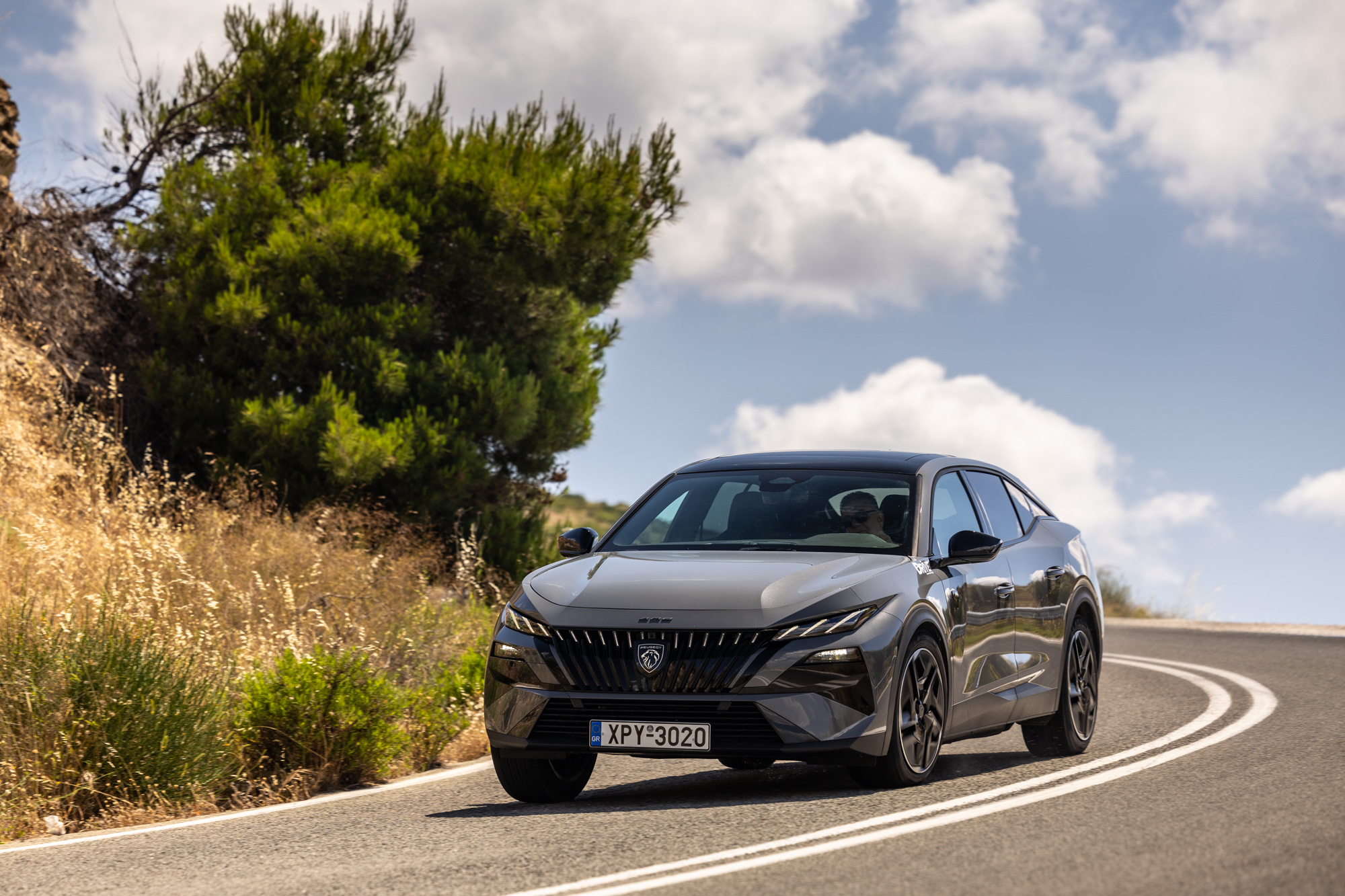 Peugeot 408, Test drive: Peugeot Ε-408, Photo © DRIVE Media Group/Thanassis Koutsogiannis