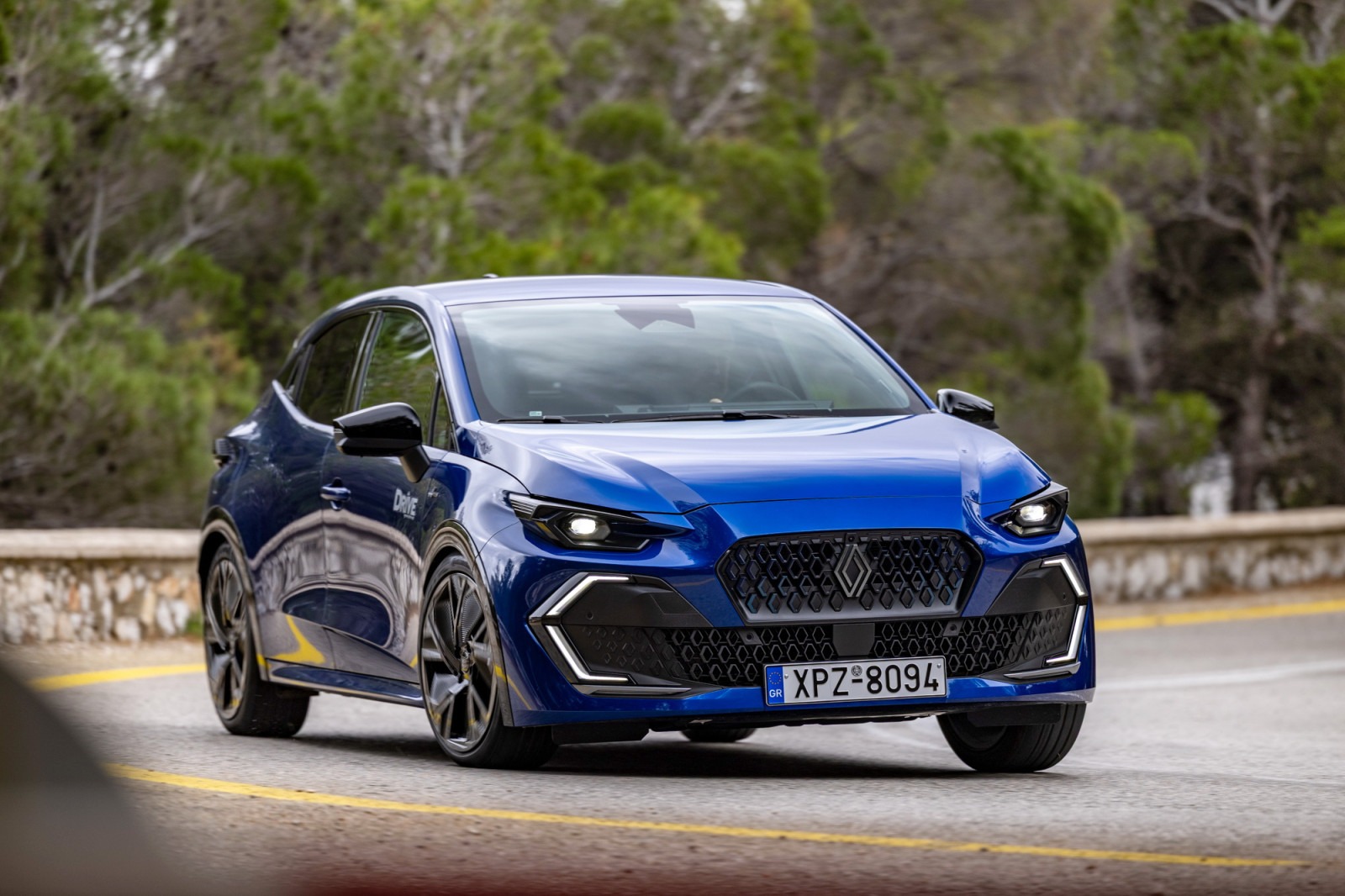 Renault Clio E-Tech - σουπερμίνι