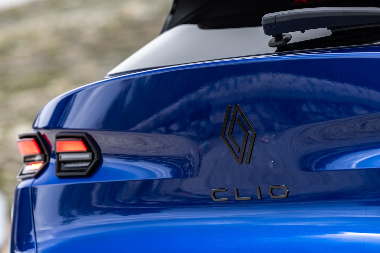 Renault Clio E-Tech - σουπερμίνι