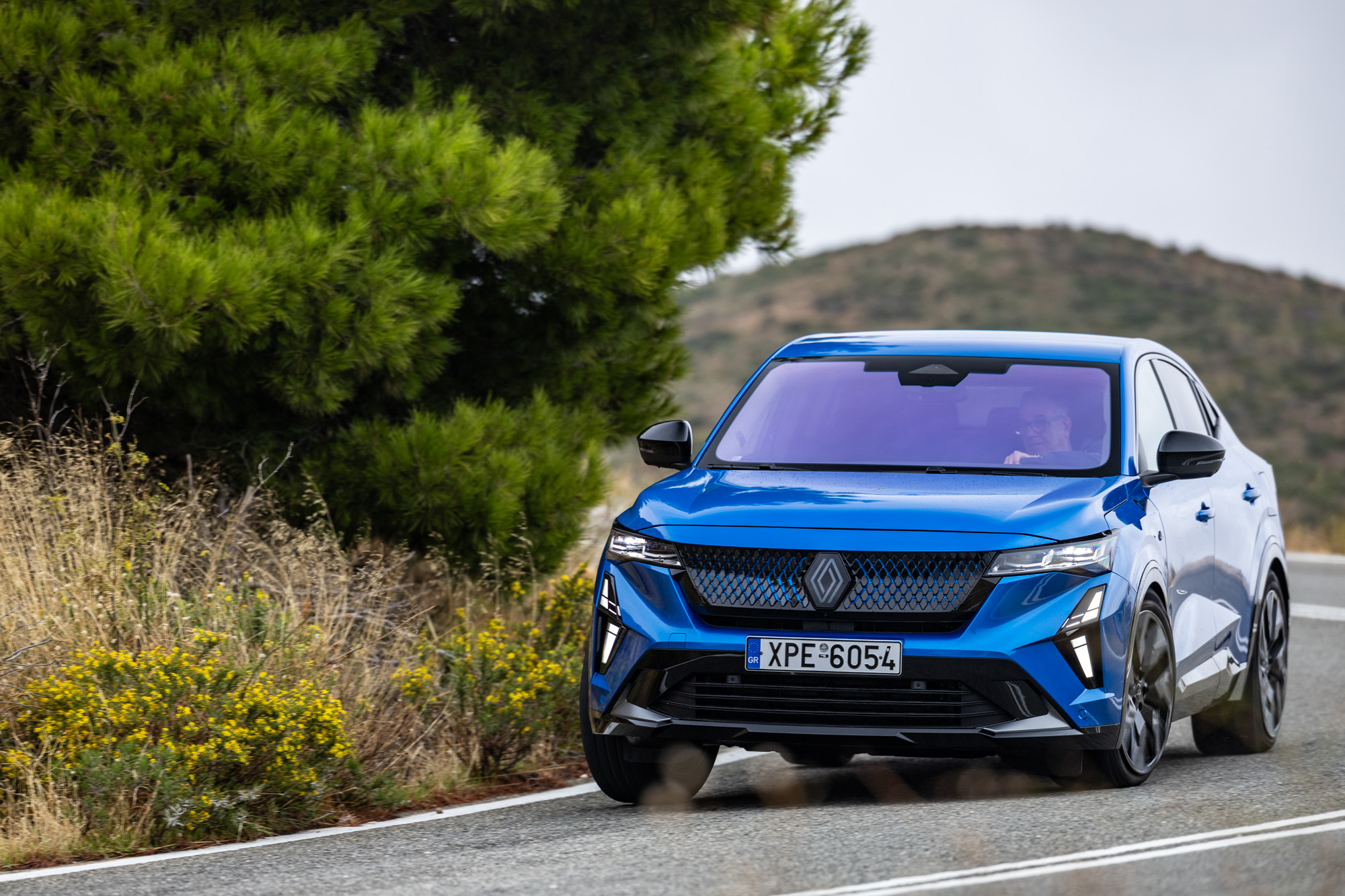 Test drive: Renault Rafale hyper hybrid E-Tech 4x4 300, Photo © DRIVE Media Group/Thanassis Koutsogiannis