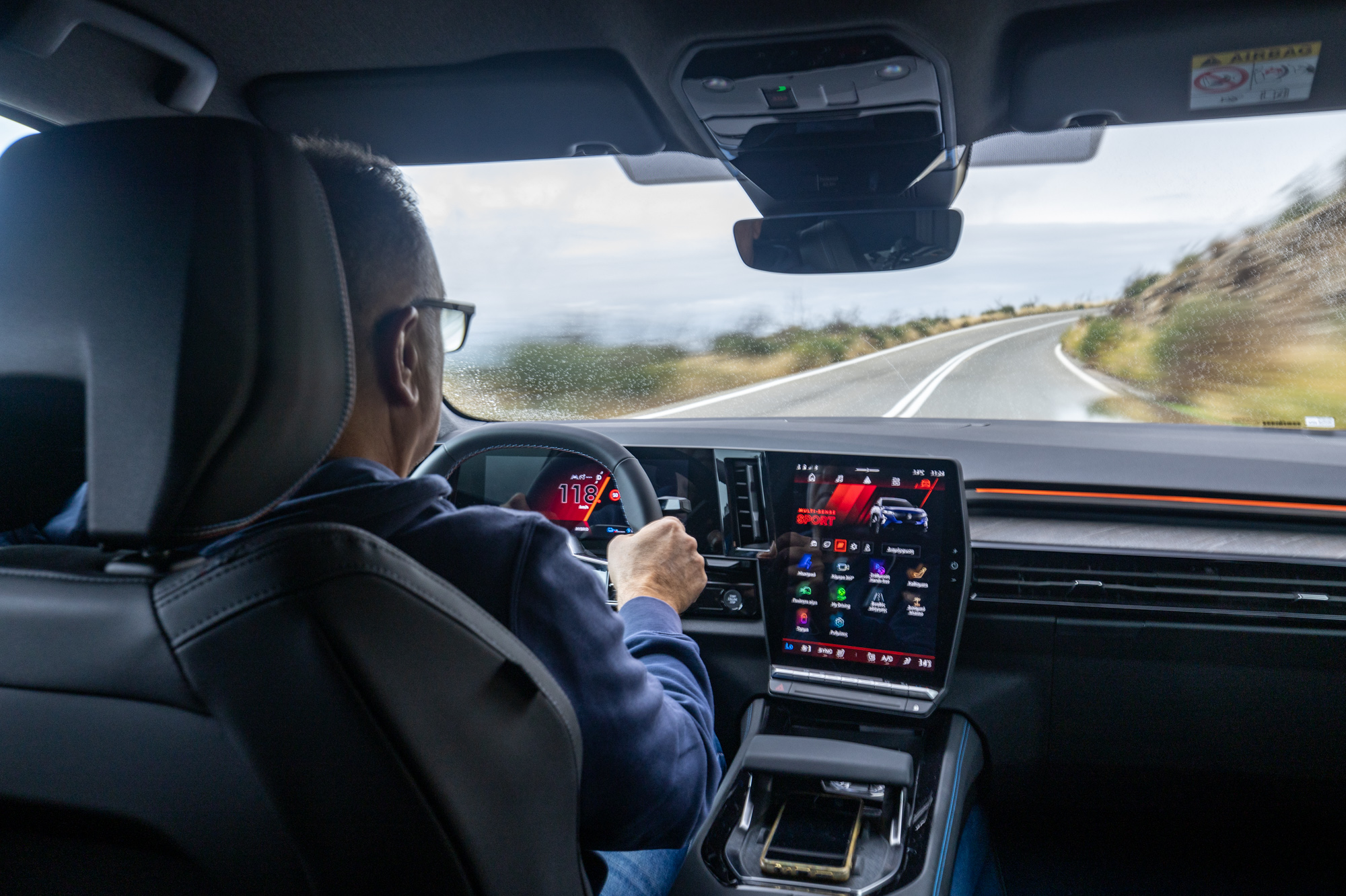 Test drive: Renault Rafale hyper hybrid E-Tech 4x4 300, Photo © DRIVE Media Group/Thanassis Koutsogiannis