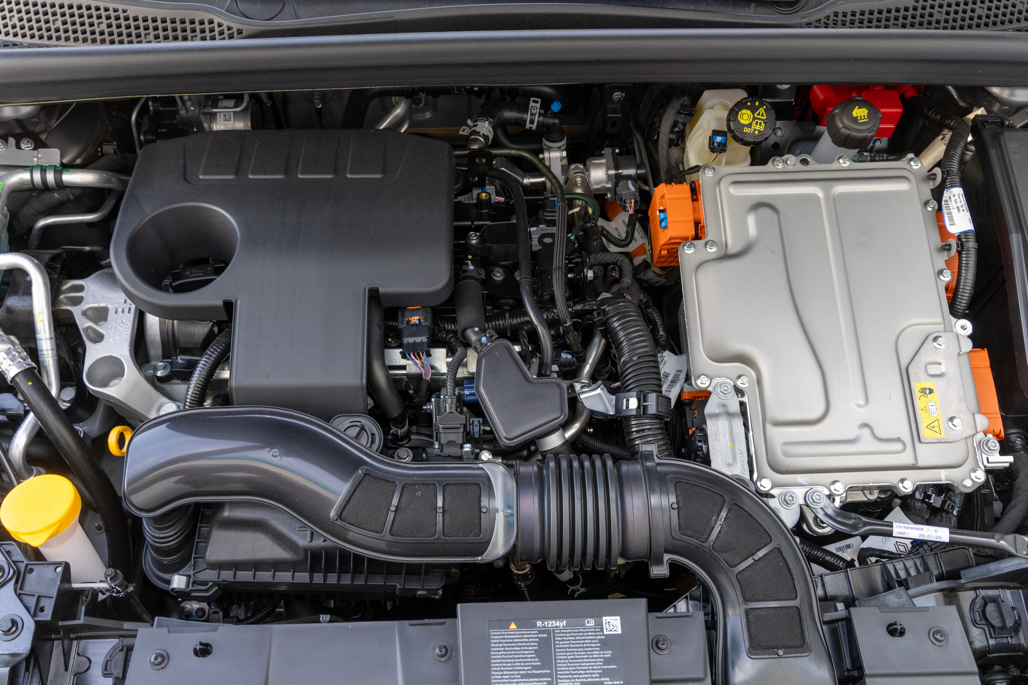 Test drive: Renault Symbioz full hybrid E-Tech 145, Photo © DRIVE Media Group/Thanassis Koutsogiannis