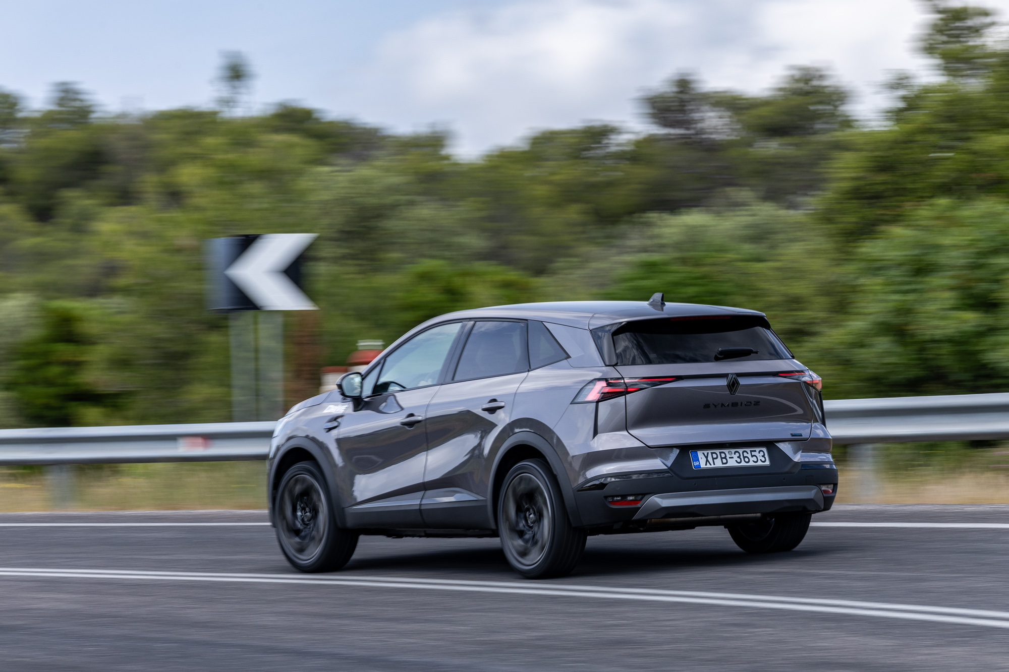 Test drive: Renault Symbioz full hybrid E-Tech 145, Photo © DRIVE Media Group/Thanassis Koutsogiannis