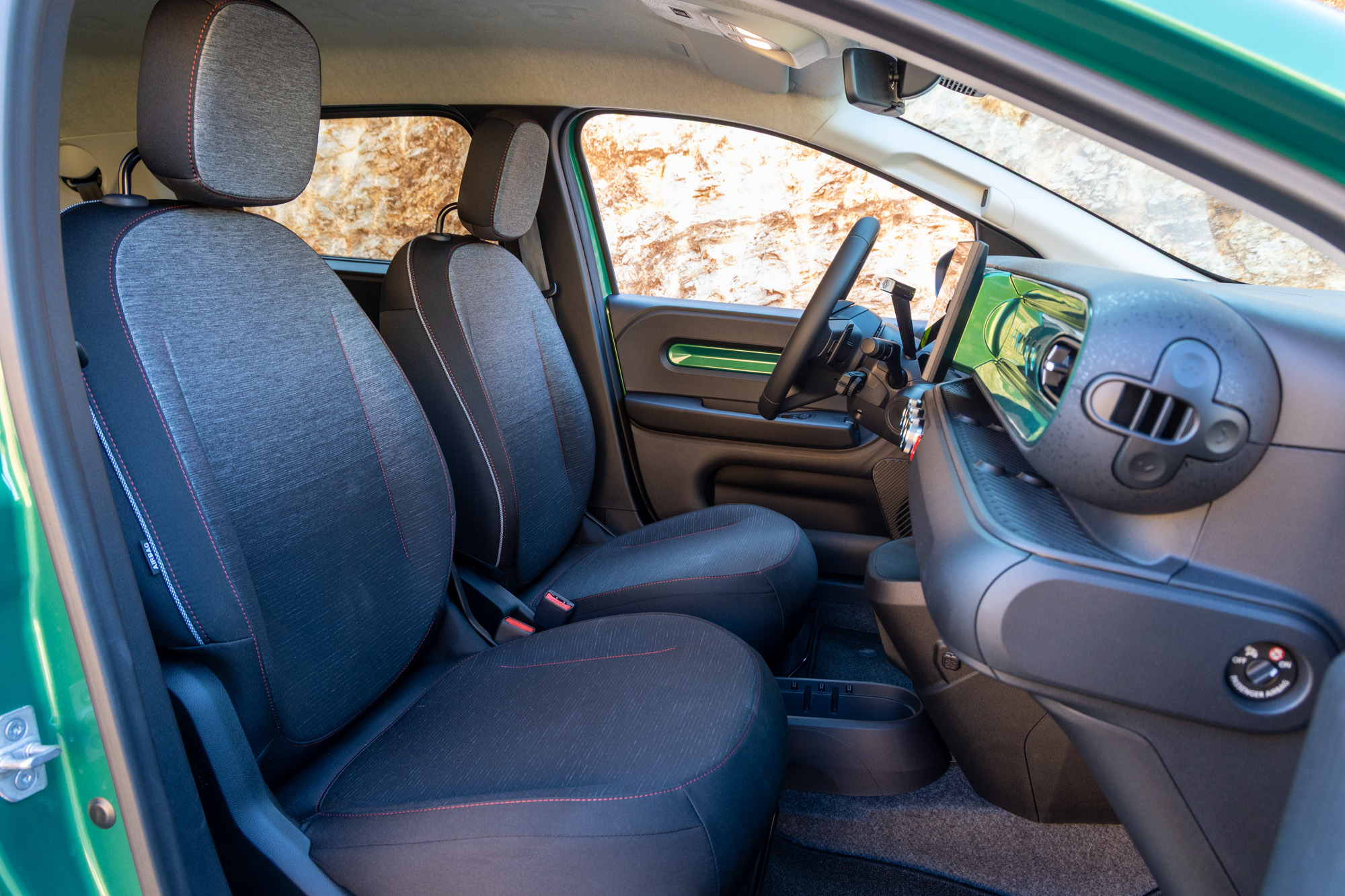 Test drive: Renault Twingo E-Tech, Photo © DRIVE Media Group/Thanassis Koutsogiannis
