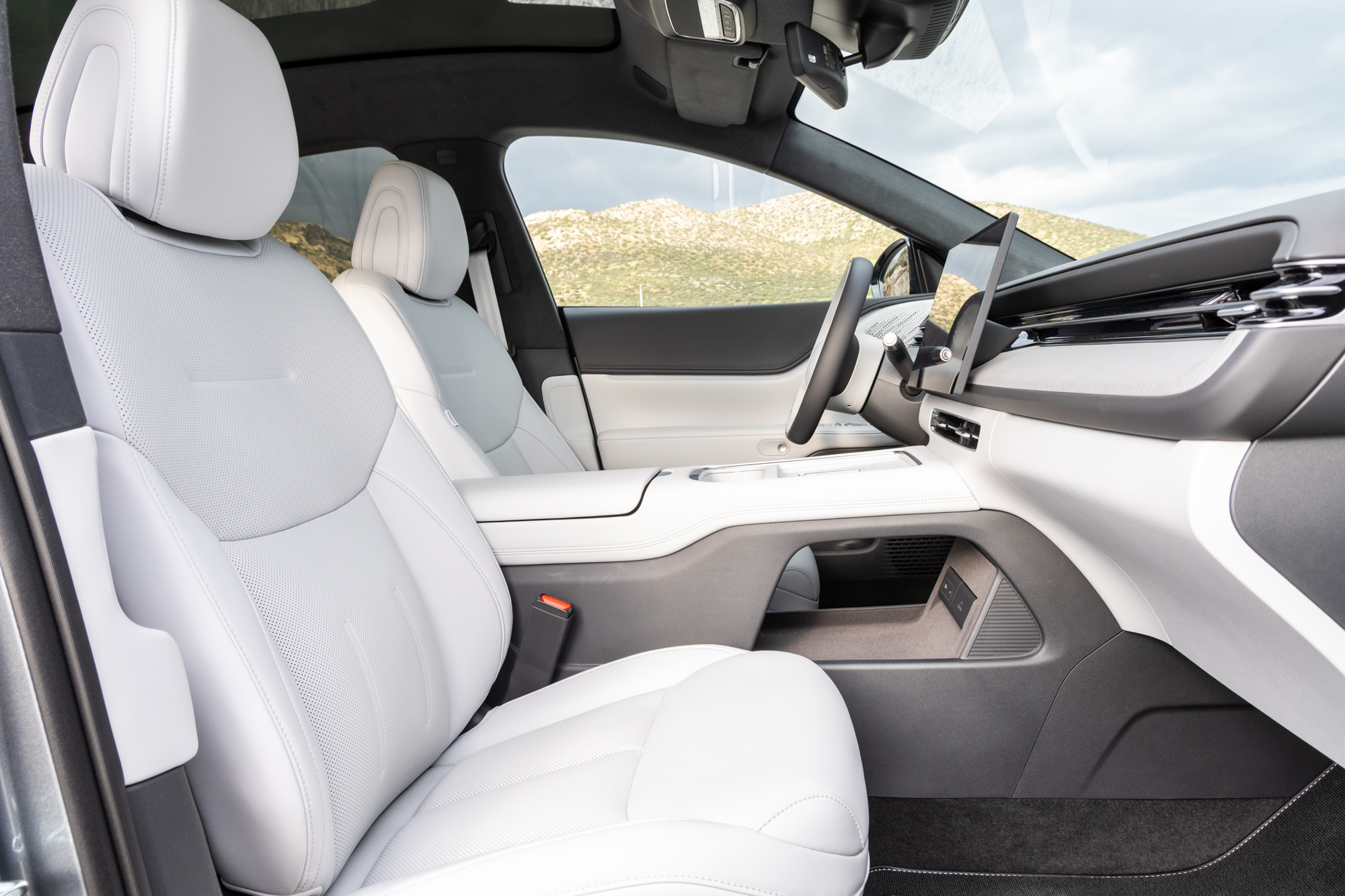 Test drive: XPeng G6 Long Range RWD © Photo DRIVE Media Group/Thanassis Koutsogiannis