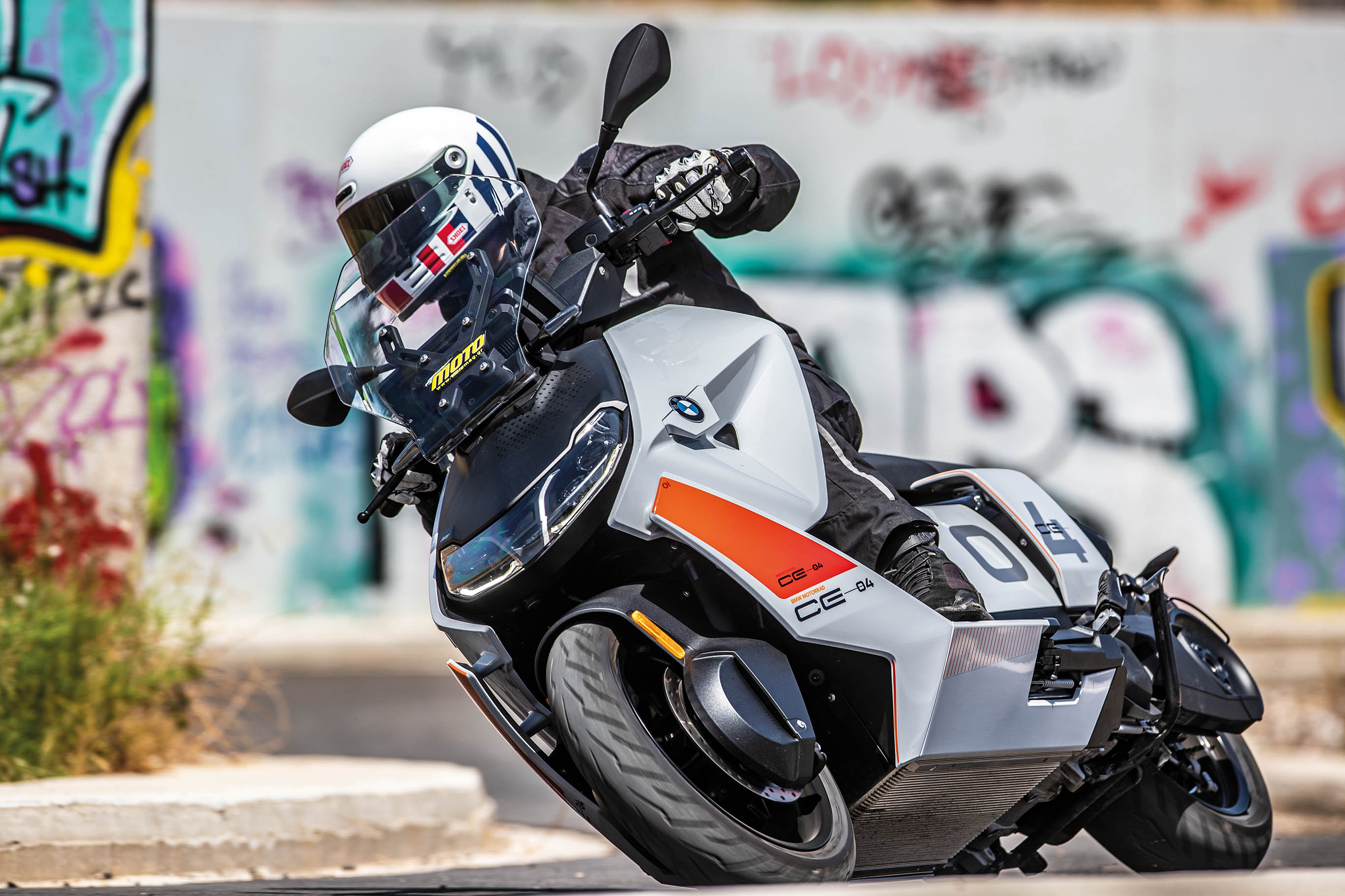 Test ride: BMW CE-04, Photo credits MOTO Magazine/Giorgos Niaounakis