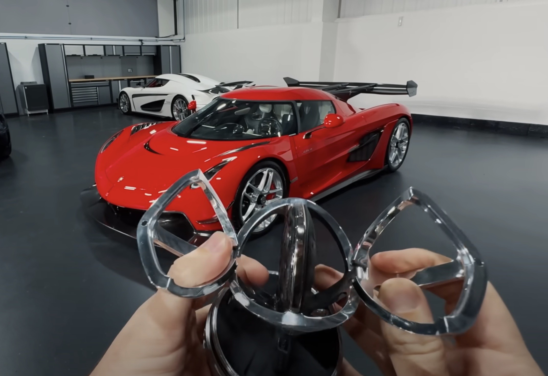 https://www.drive.gr/news/kosmos/akoyste-moter-toy-koenigsegg-jesko-na-gyrizei-stis-7800-rpm-video