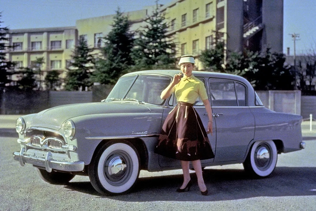 Toyota Crown De Luxe 1955