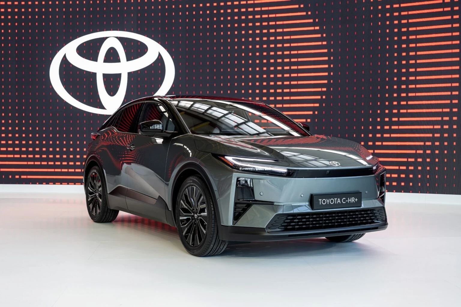 Toyota C-HR+ - SUV
