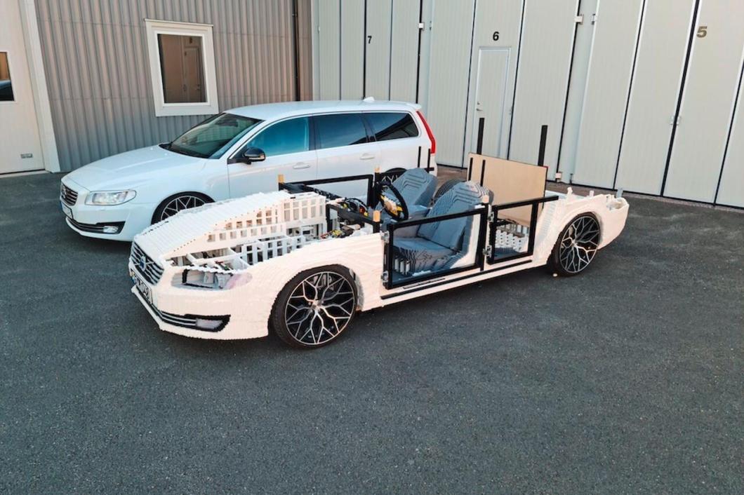Lego Volvo V70