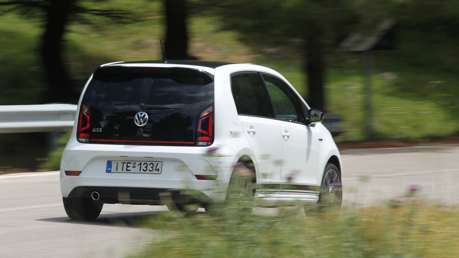 Volkswagen up! GTI