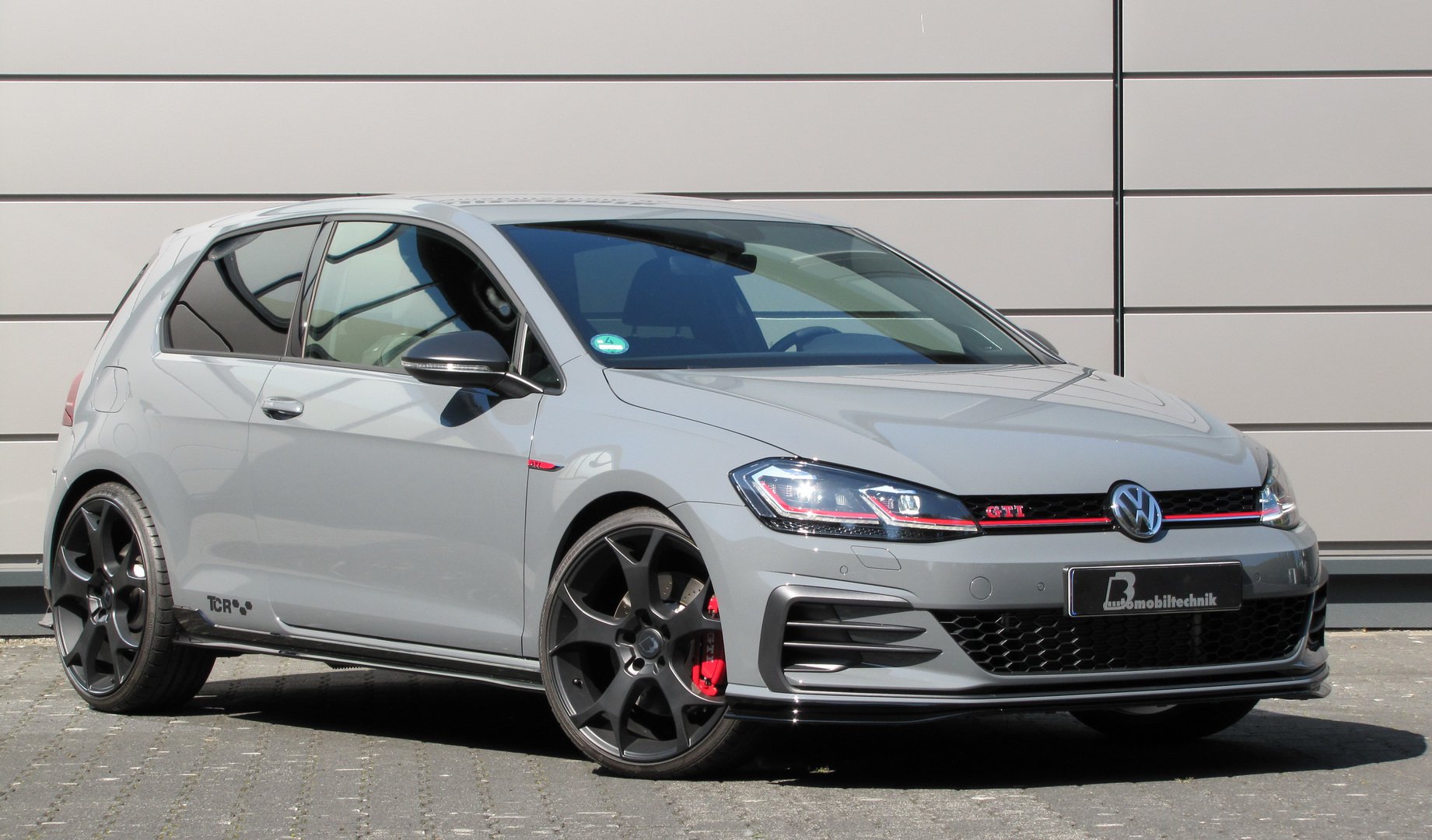 VW Golf GTI TCR