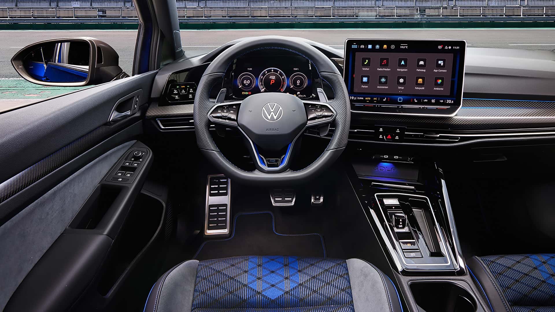 Golf R