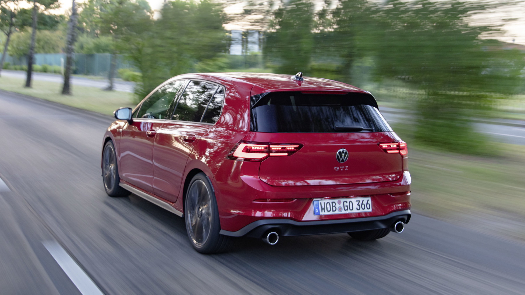 Volkswagen Golf GTI VIII drive