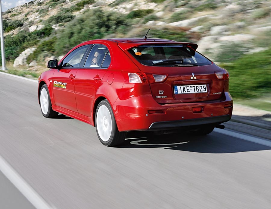 Δοκιμάζουμε Mitsubishi Lancer Sportback 1.8 Drive