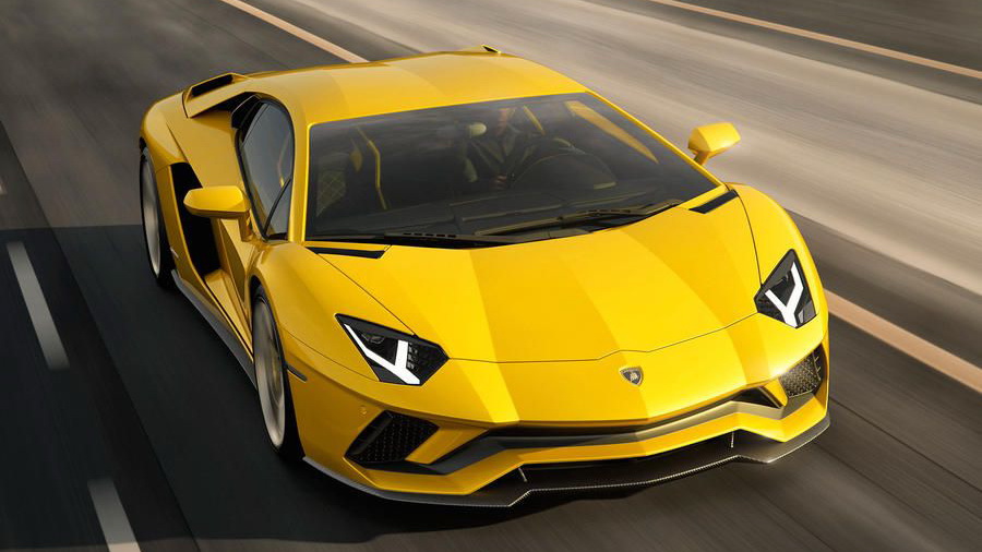 Автосалон lamborghini aventador