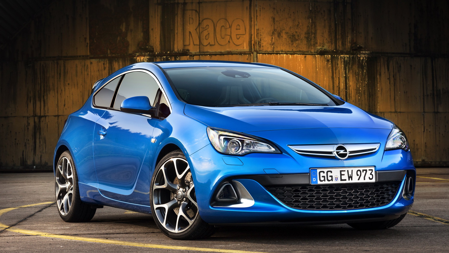 AUSmotive.com » Opel confirms 3dr Astra GTC for Australia