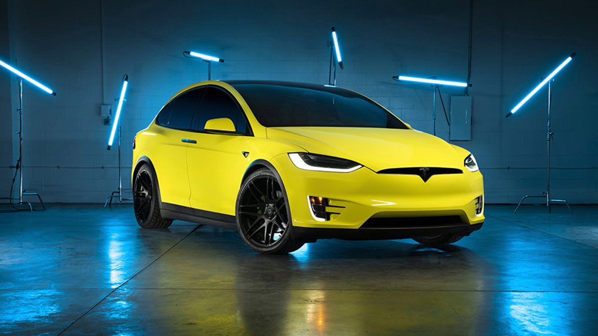 Tesla model 3 Yellow