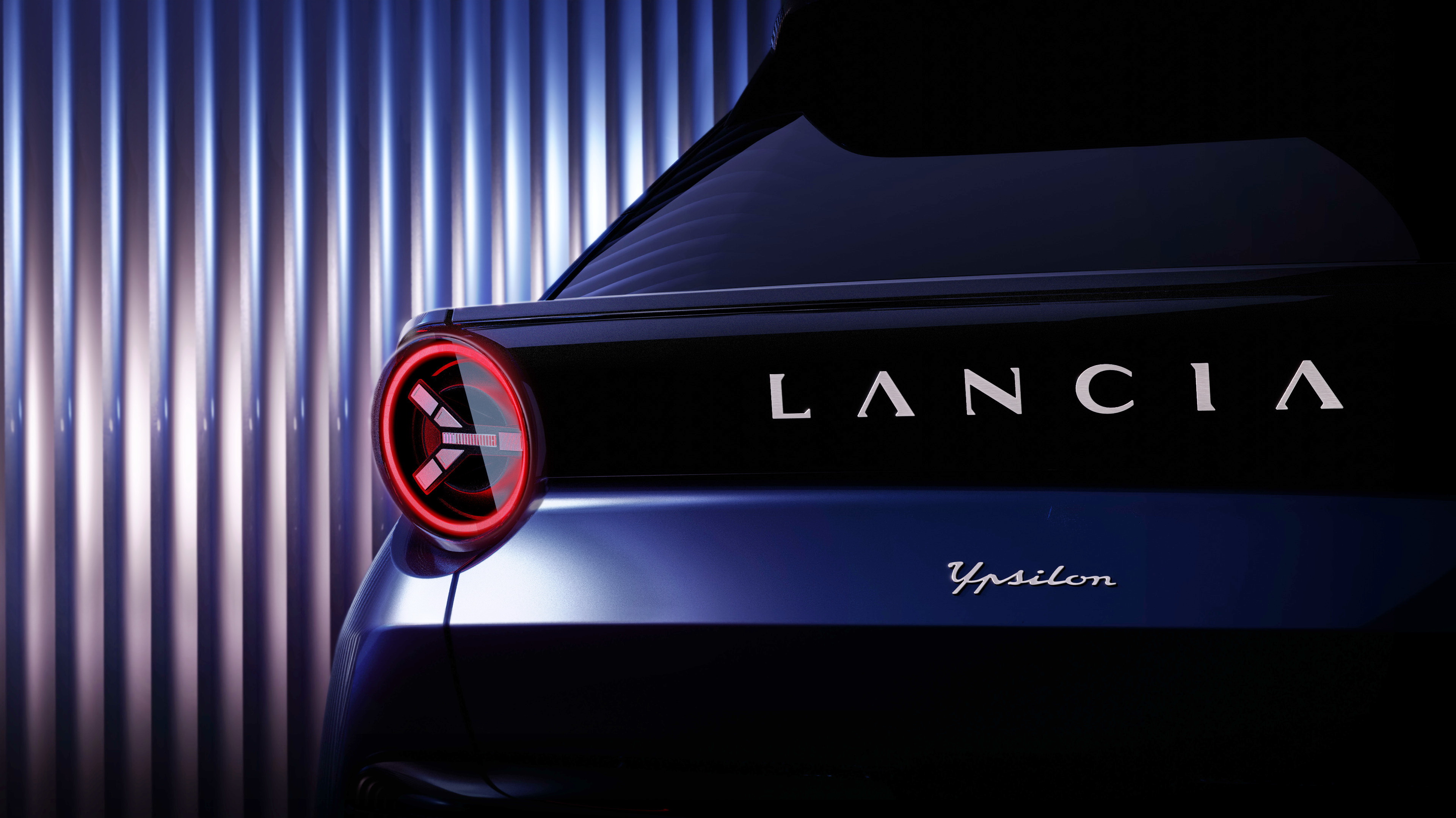 Nonostante le indiscrezioni, c’è un nuovo teaser della Lancia Ypsilon