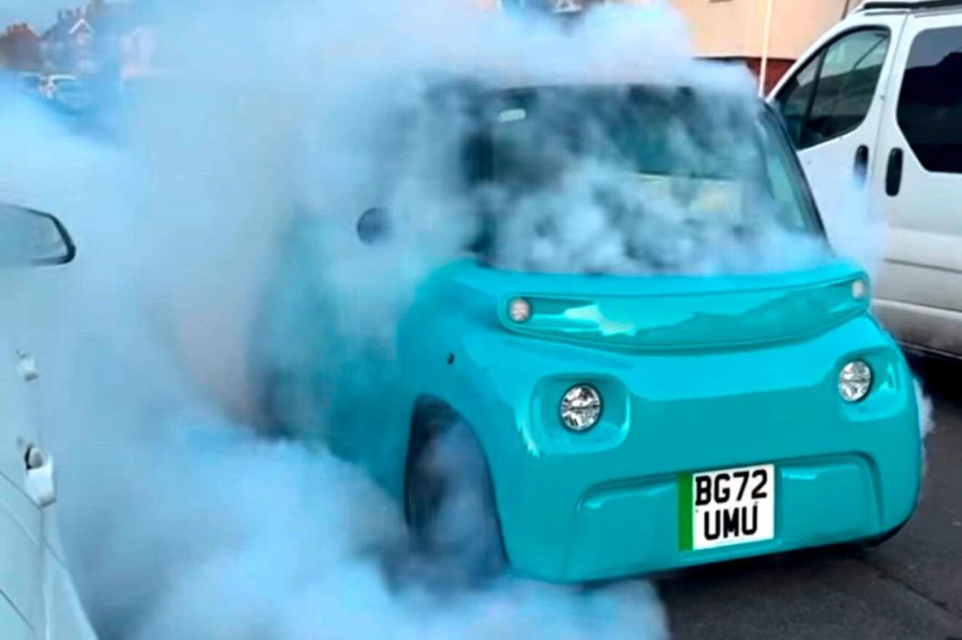 Με 900 Nm, το Citroën Ami γίνεται ο βασιλιάς του burn-out! [video]