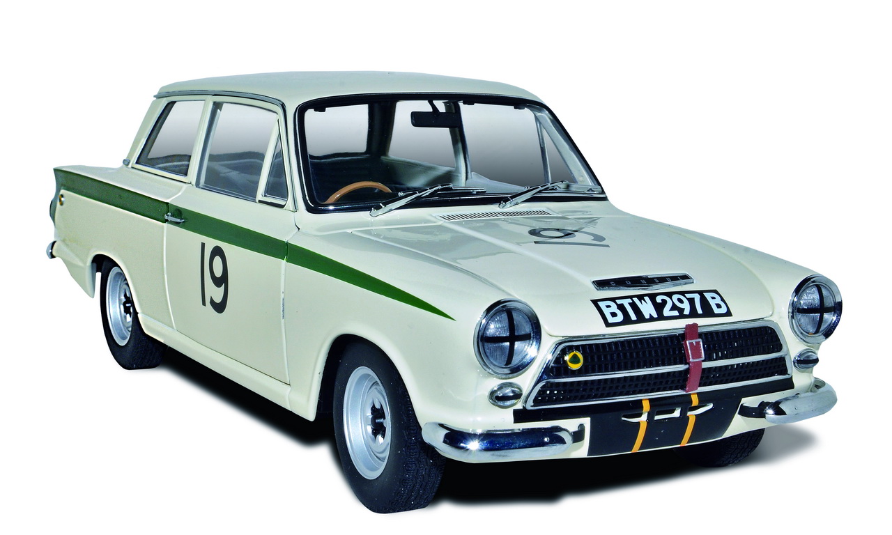 Autoart 1/18 86428 - Ford Cortina MK1 1964 Hughes #3 - Diecast