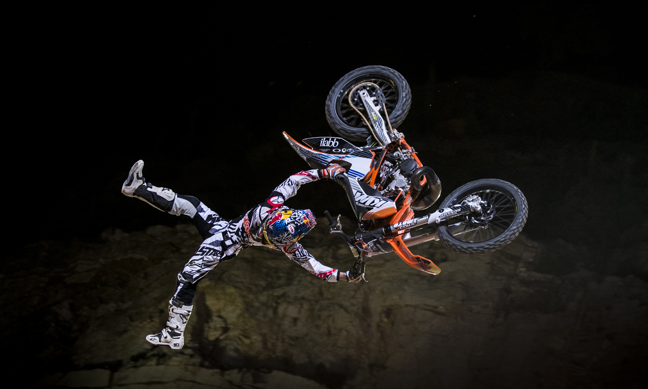 Η ΜΙΝΙ χορηγός στο θεαματικό Red Bull XFighters Drive Η ΜΙΝΙ χορηγός στο θεαματικό Red Bull XFighters Drive