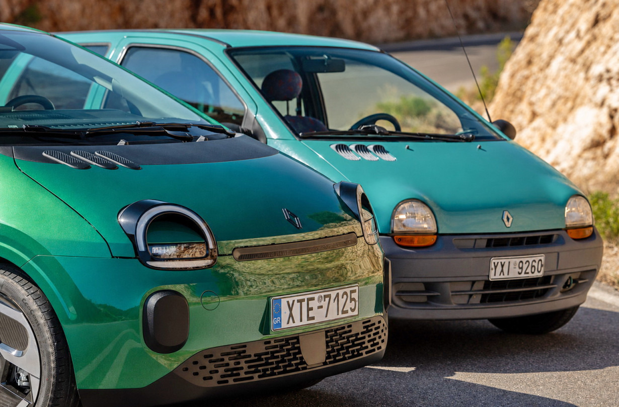 Renault Twingo I vs Renault Twingo IV, Photo © DRIVE Media Thanassis Koutsogiannis