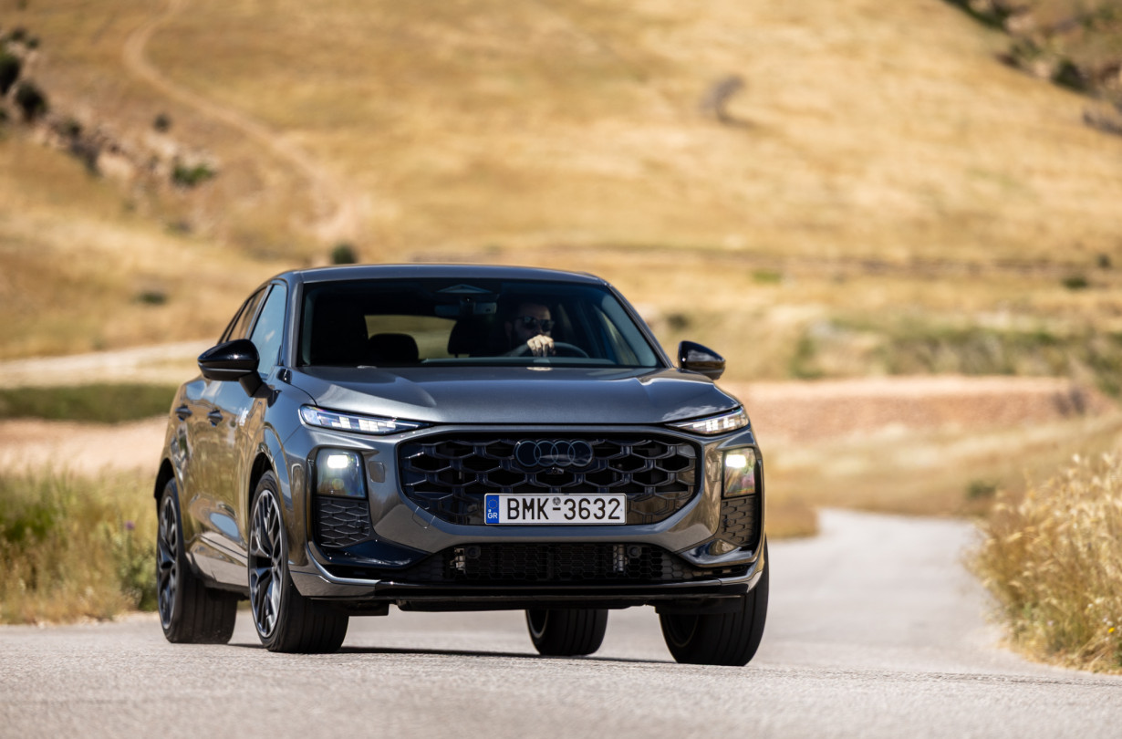 Αudi Q3 Sportback e-hybrid S tronic 272 PS