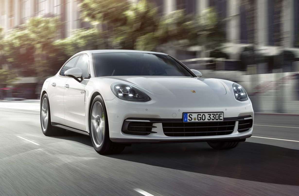 Porsche Panamera 4 E-Hybrid 2018