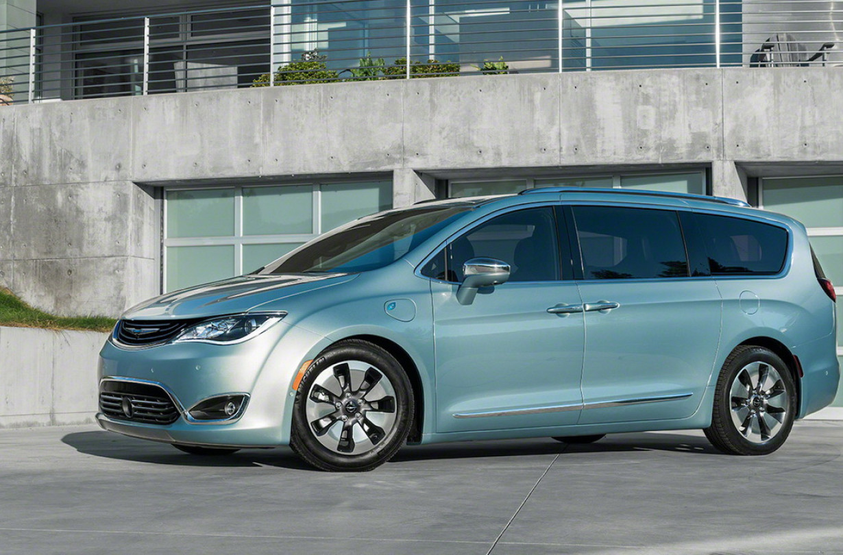 Chrysler Pacifica plug-in hybrid