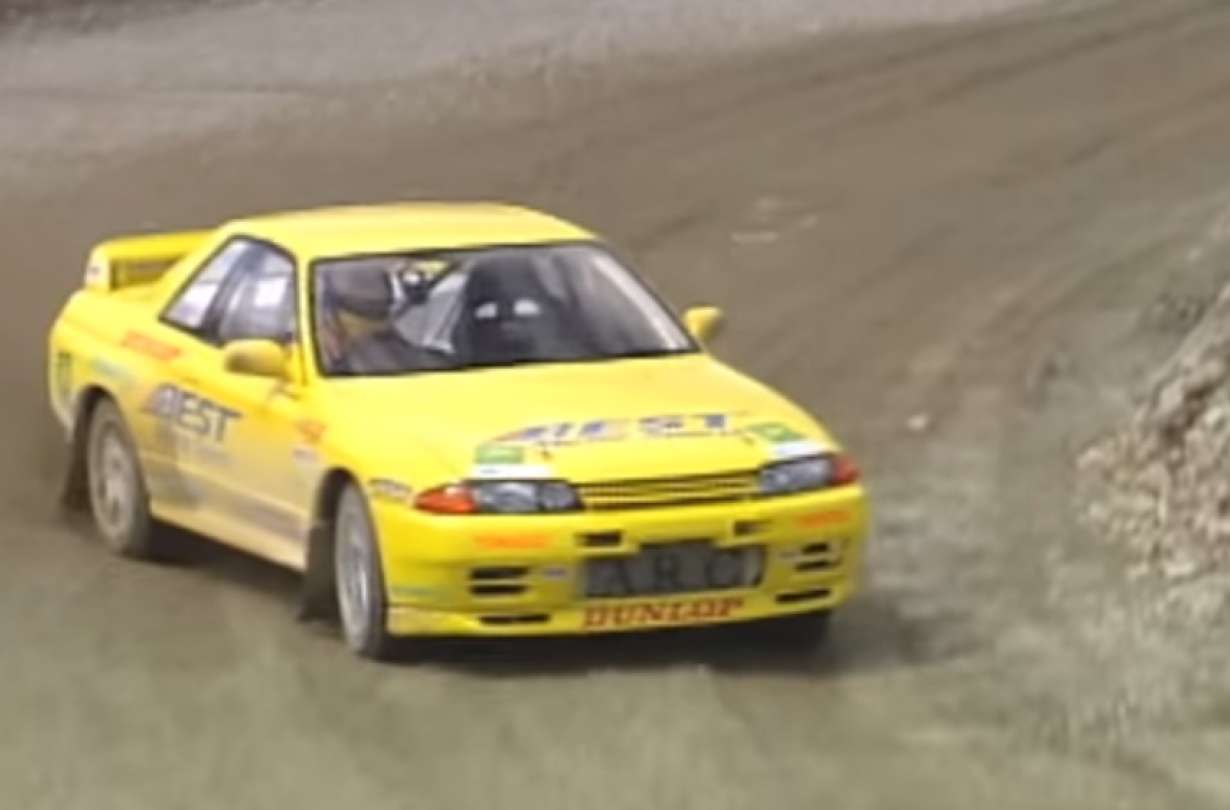 Nissan Skyline GT-R R32 rally car