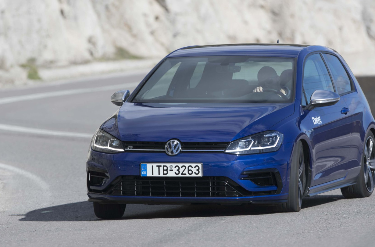 VW Golf R 2018 Drive Magazine