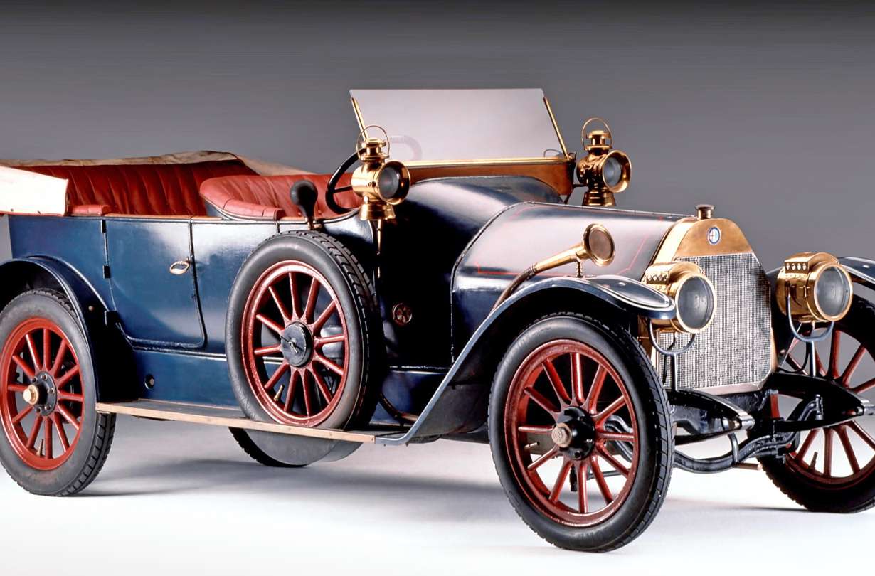Μια από τις A.L.F.A. 24 HP Torpedo που έντυσε η Carrozzeria Castagna A.L.F.A. 24 HP Torpedo by Carrozzeria Castagna 1910–1914