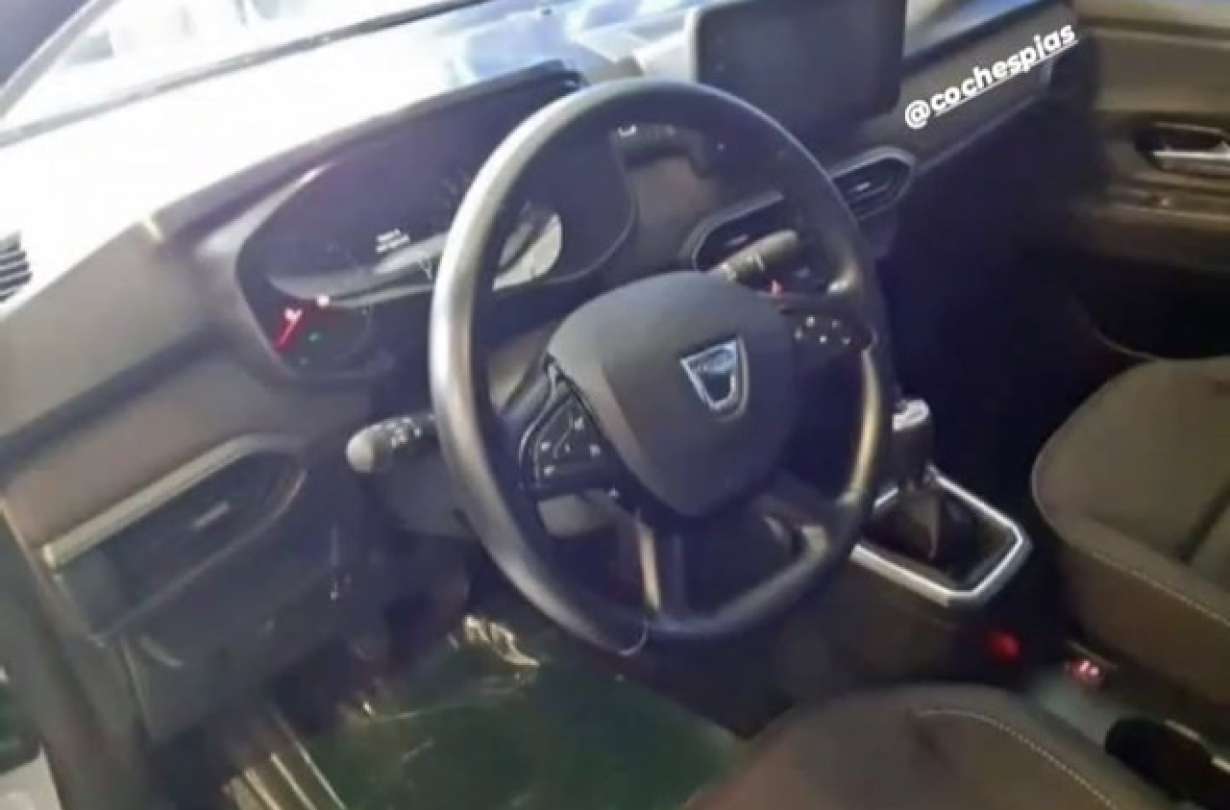 Dacia Sandero interior scooped
