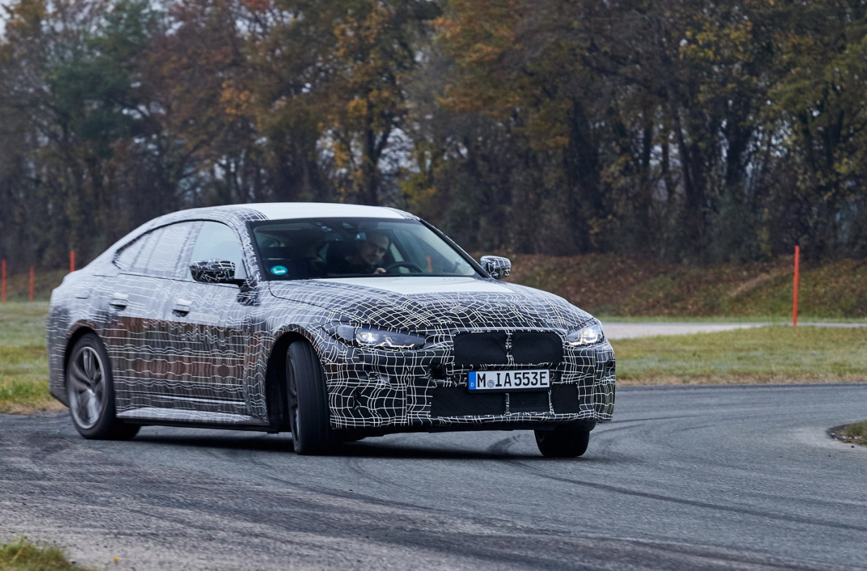 BMW i4 teaser