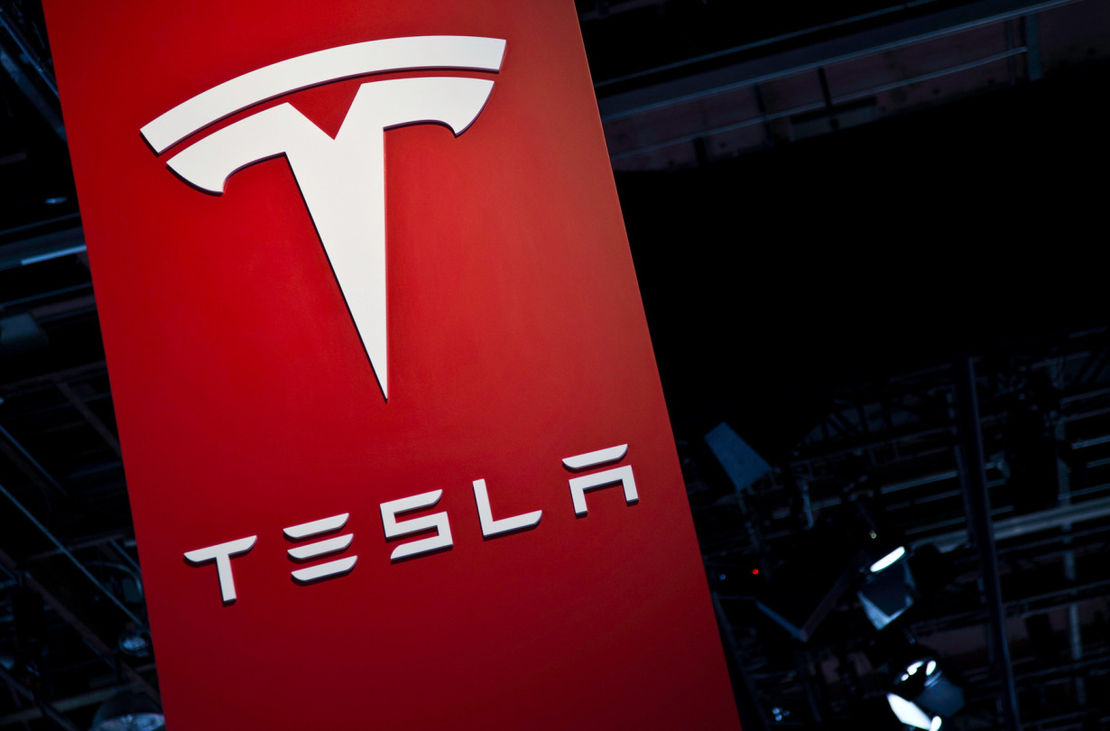 Tesla Motors badge