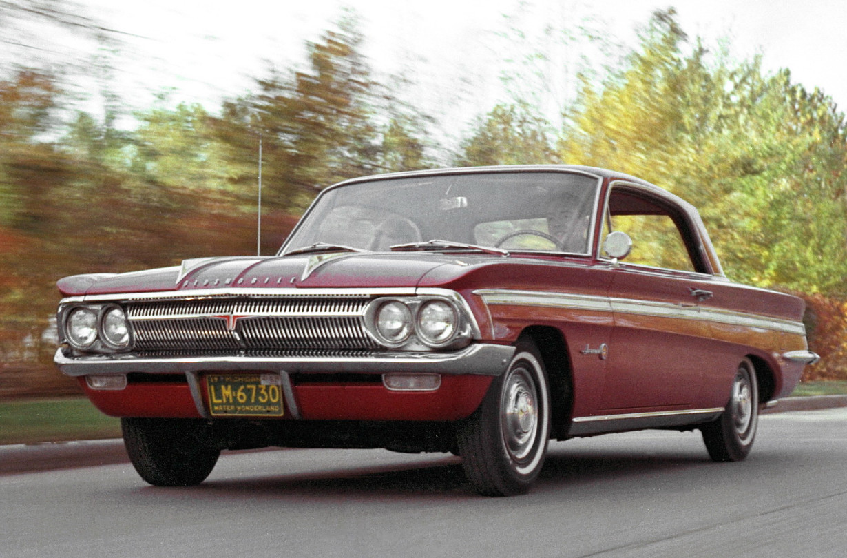 Oldsmobile F-85 Cutlass 1961