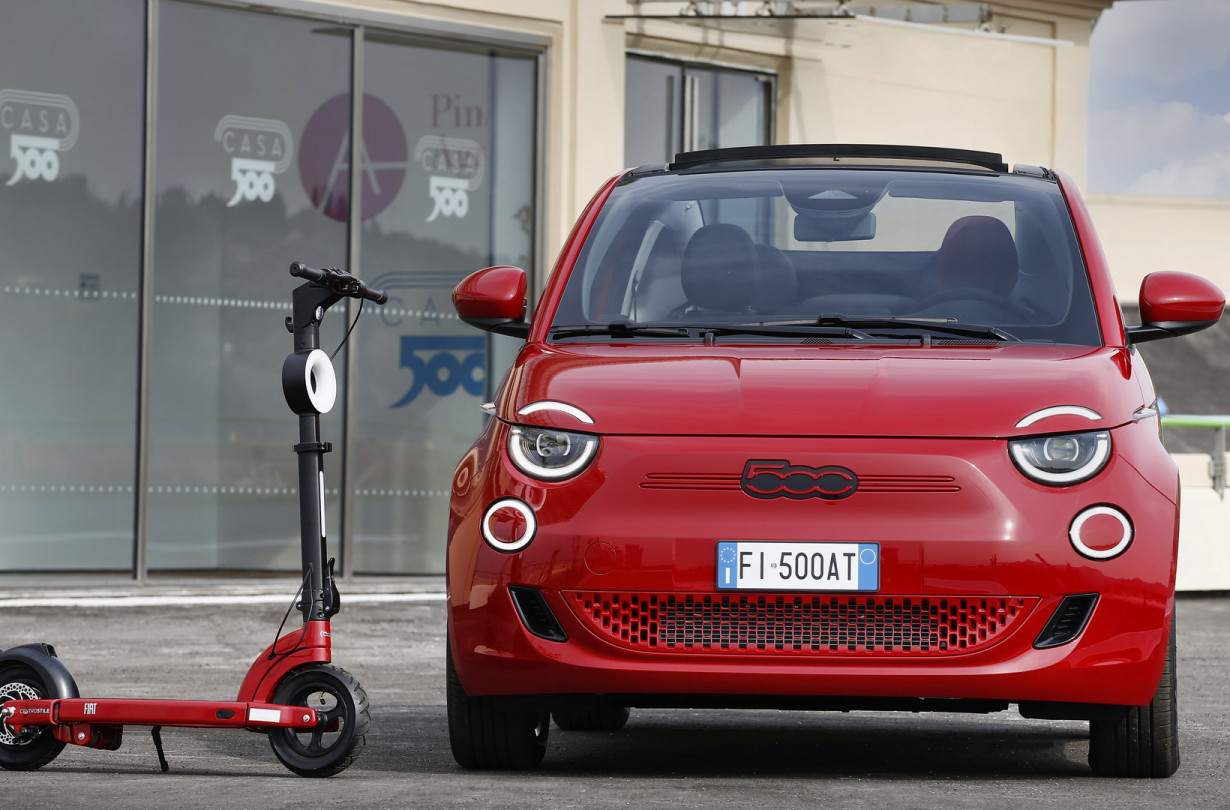 FIAT 500 RED