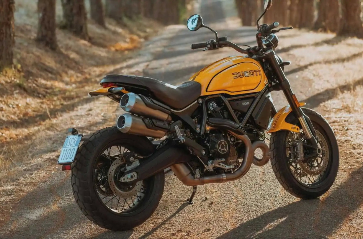 Ducati 1100 Τribute Pro