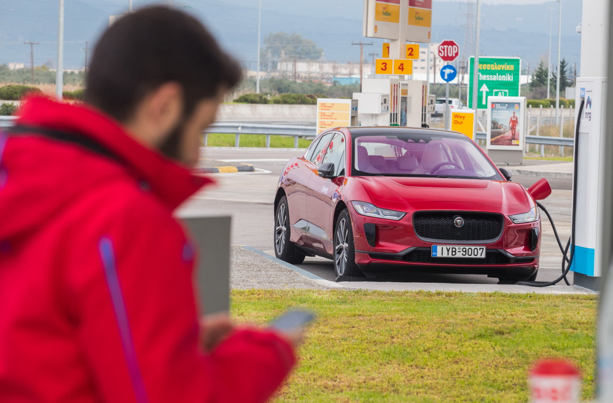 Ηλεκτρική πλατφόρμα Jaguar Panthera