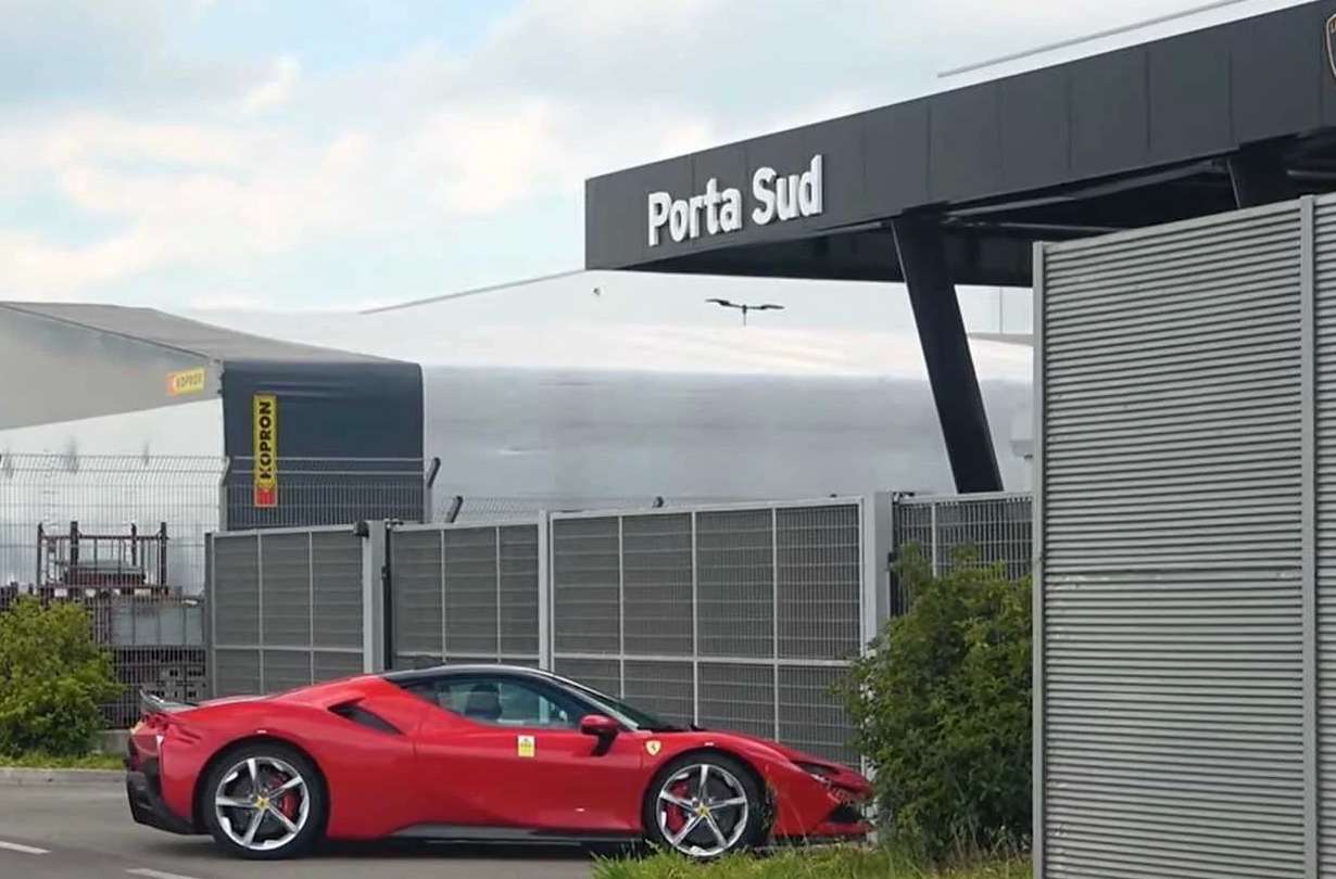 Ferrari SF90 Stradale Ferrari SF90 Stradale